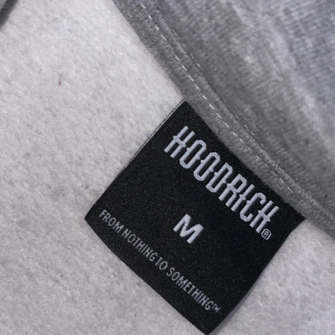 Grå hoodrich tröja - 90