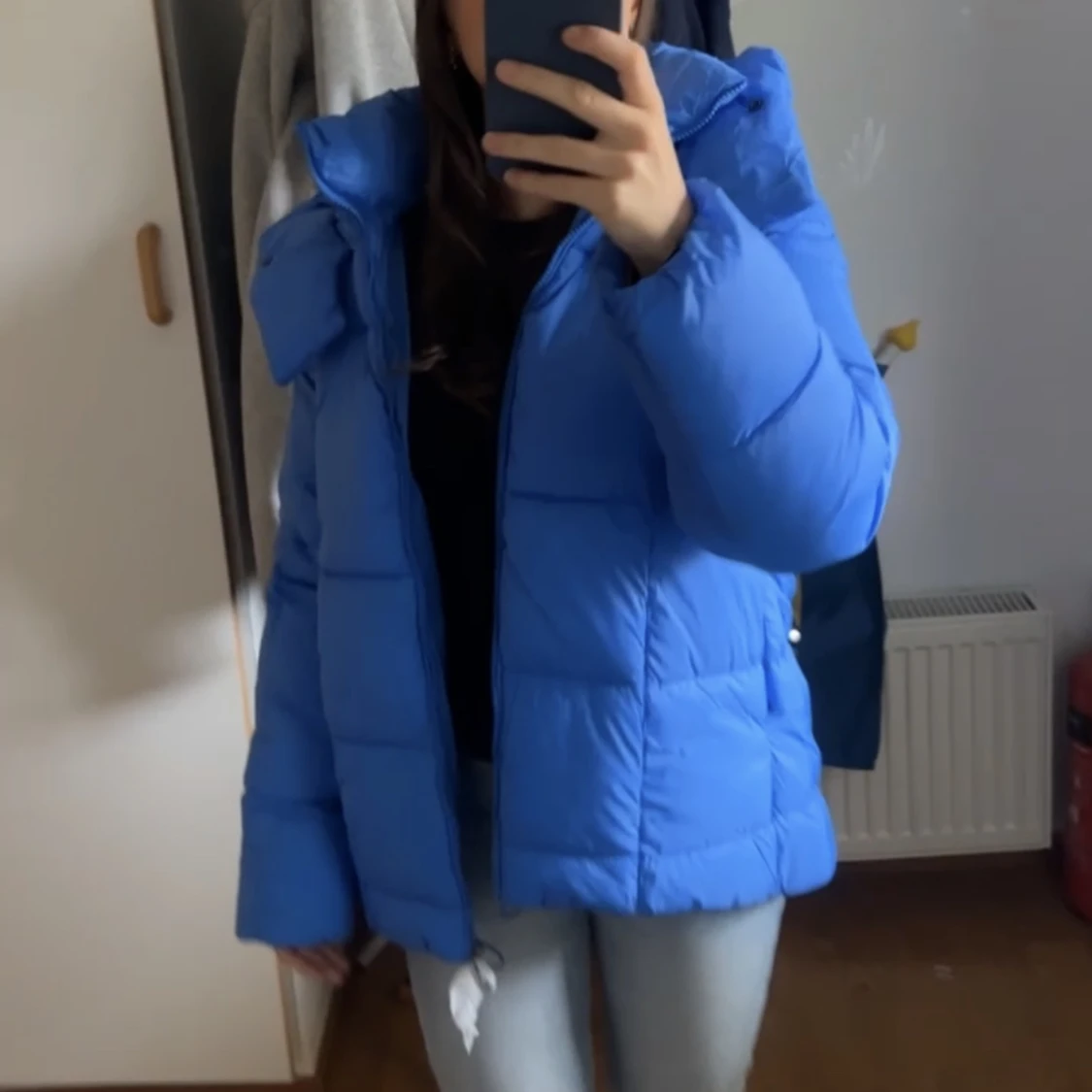 Blå dunjacka - 90