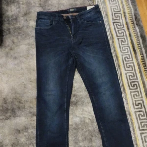 Jeans - Fina och användbara jeans, vid intresse här gärna av er, tveka inte för pris kan diskuteras!