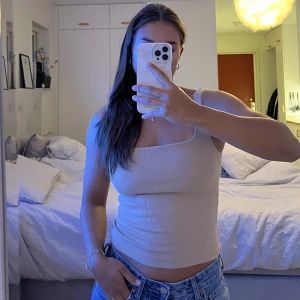 Basic linne - Ett basic linne från bikbok, fint skick, inga defekter☺️