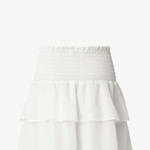 Volangkjol från Chelsea - Jag säljer min volangkjol från Chelsea i stl M då den inte kommer till användning. Nypris 449 kr men jag säljer för 250 kr då den är i väldigt fint skick.