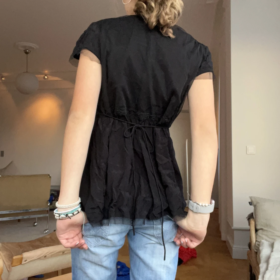 Blus/tröja med knytning - 90