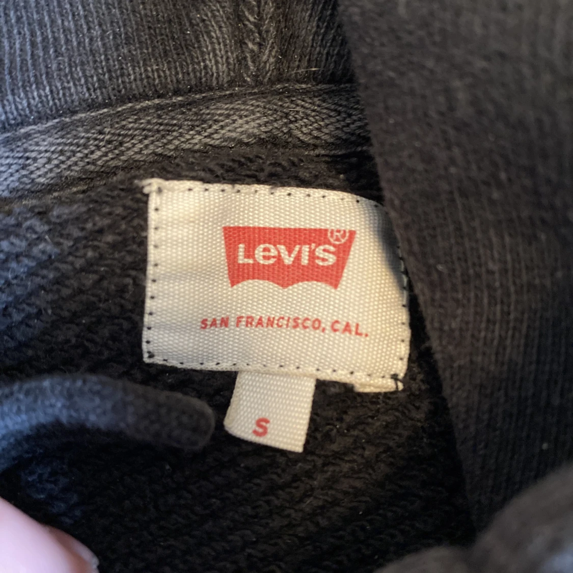 Levi’s Hoodie - 90