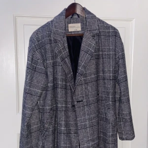 Grå kappa  - Grå rutig kappa