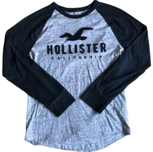 Hollister Long Sleeve - .