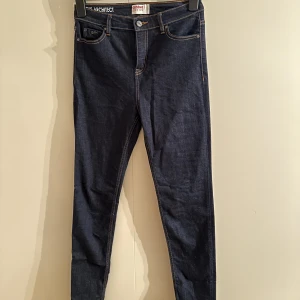 Dobber jeans  - Blå Jeans, Dobber  The Architect. 