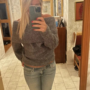 Stickad tröja  - Använd en gång 