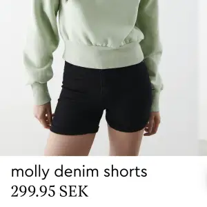 Svarta shorts från Ginatricot, använd fåtal gånger, sitter som en smäck på kroppen🙌🏼🤩