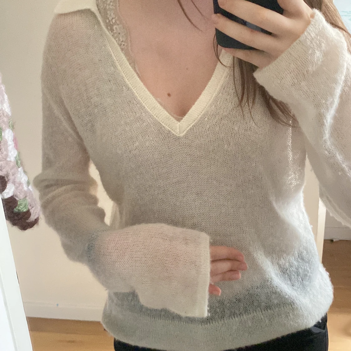 Vit stickad tröja