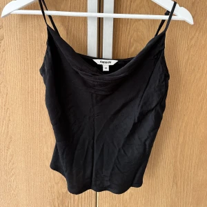 Silkes topp - En fin silkes topp från Kappahl i storlek xs