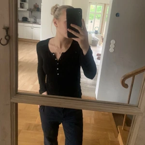 Långarmad tröja  - Super skön långarmad tröja i bra skick!💓😊