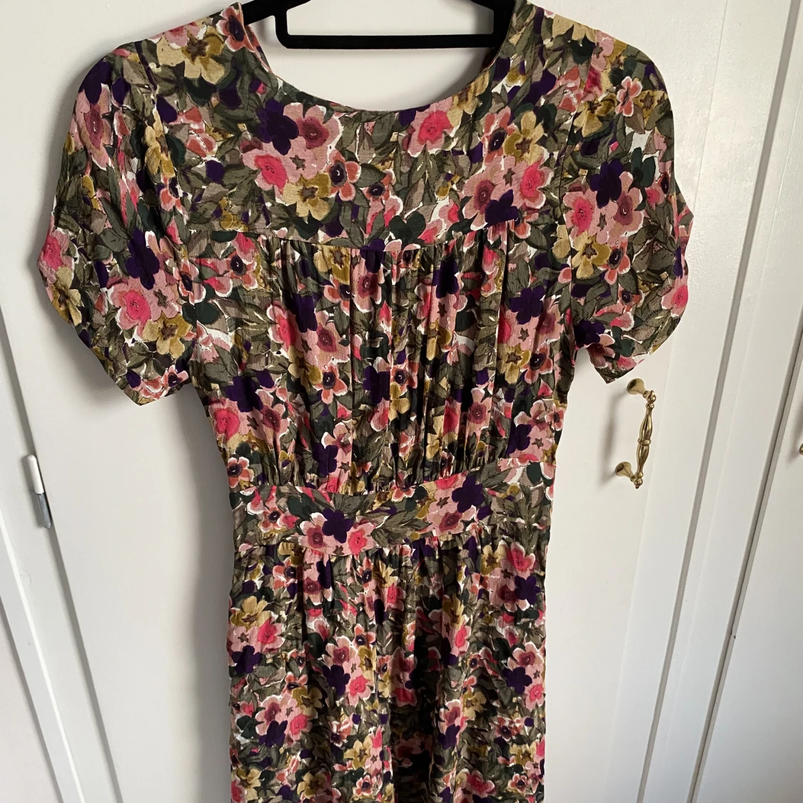 Blommig Klänning  - 90