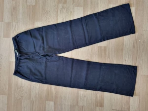 Black linen pants  - Selling a pair of almost brand new linen pants from H&M. Never been used and are to small for me.