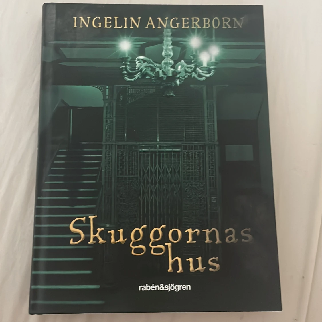 Skuggornas hus - Ingelin Angerborn
