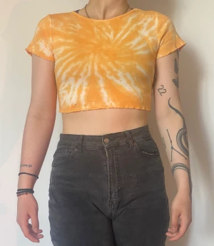 Tie-Dye Top - Tie-dye top från HM😎 Använd fåtal gånger, Som Ny!☀️