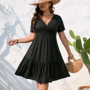 Klänning med bra XL-passform  - Oanvänd - Oänvand 