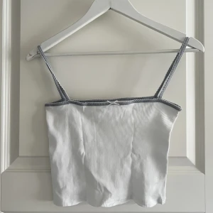 Linne  - I mycket bra skick. Kortare modell 