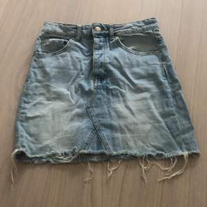 Jeans kjol, använd 1 gång