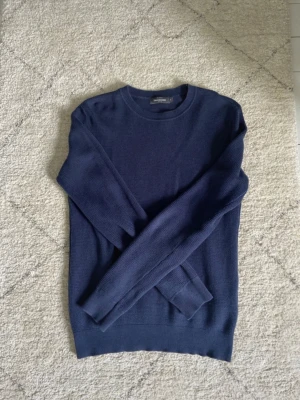 Tröja från dressmann - En riktig stilig tröja från Dressmann i mycket gott skick, Vid frågor är det bara att höra av sig!