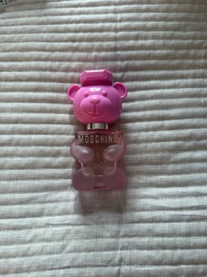 Moschino Toy 2 Bubble Gum parfym - Moschino parfym med doft av bubble gum💕