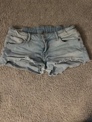 Ljusblå jeansshorts från Pepe Jeans - Kan gå ner i pris för snabb och smidig affär 💞 