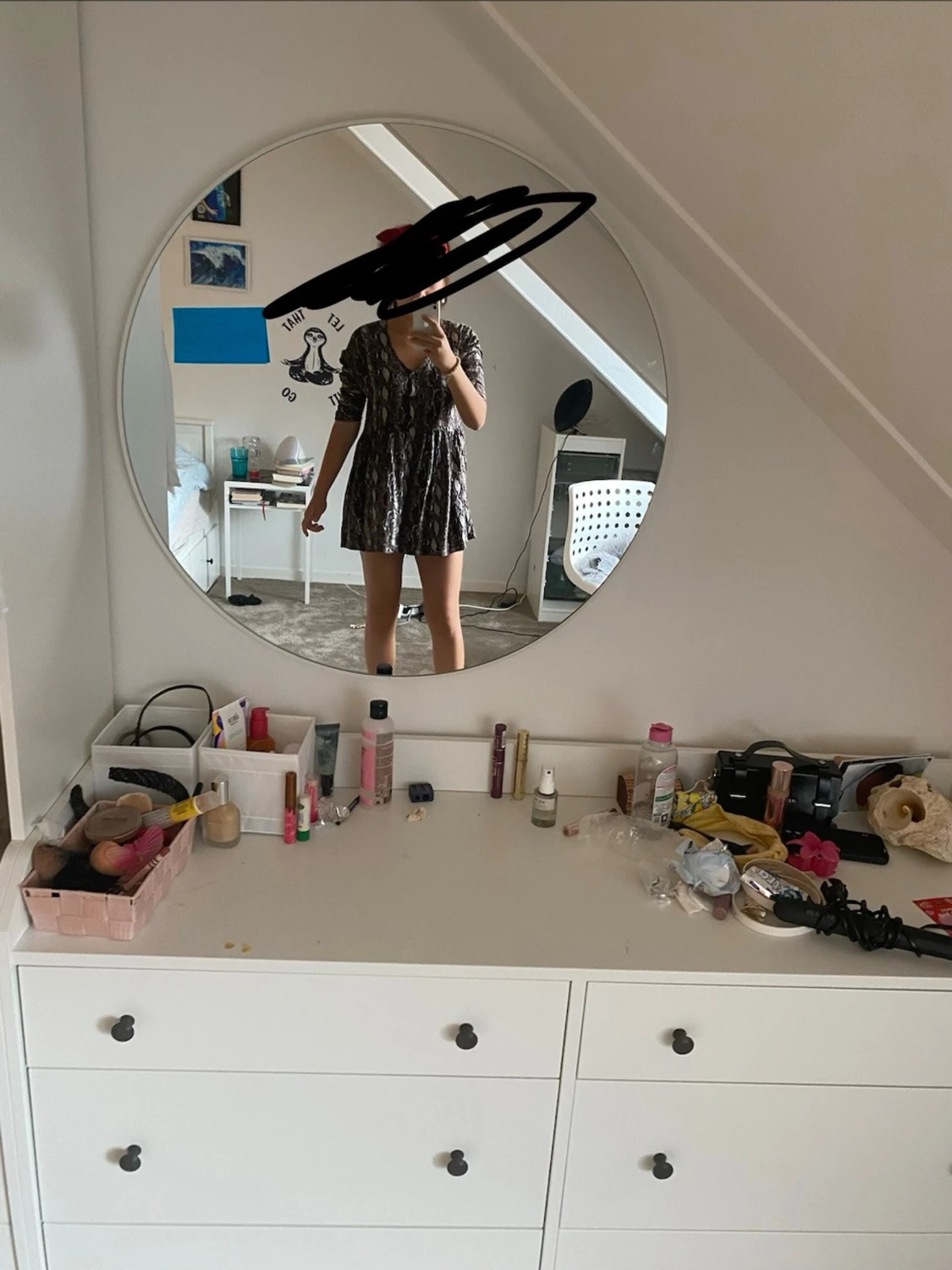 Ormmönstrand kort klänning/ man kan använda som kofta  - 1