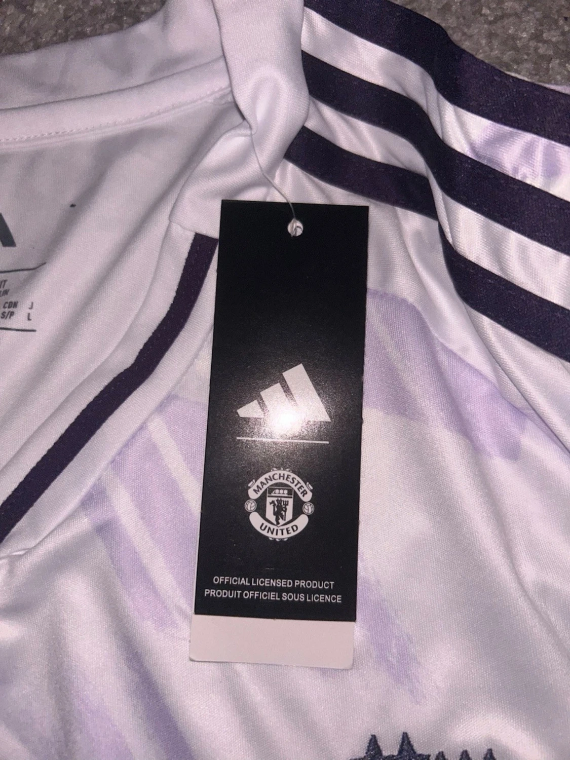 Vit Manchester United tröja från Adidas  - 2