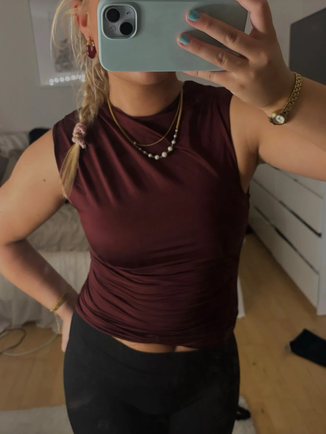 Vinröd ärmlös croppad topp
