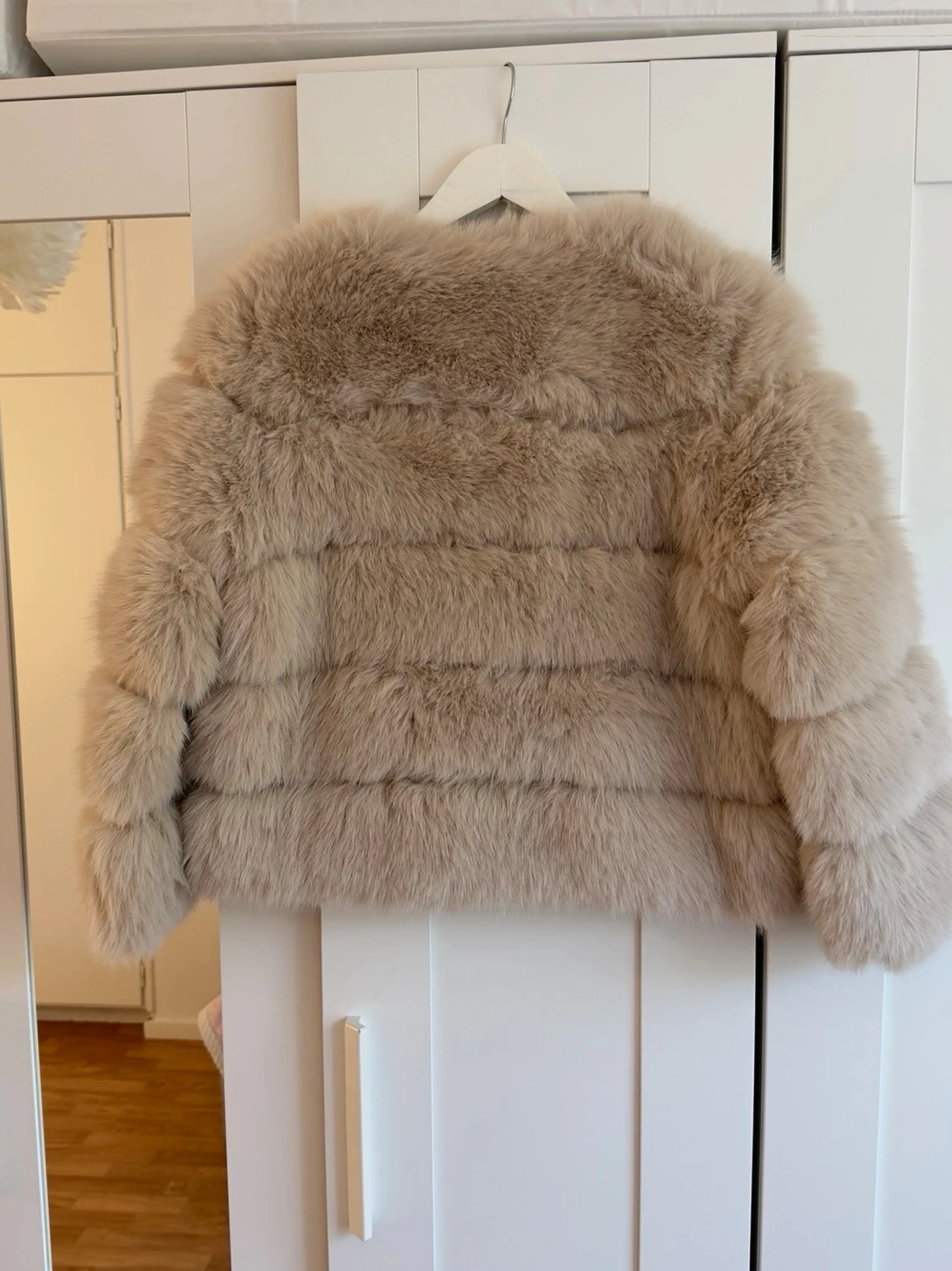 Fluffig fuskpälsjacka från BOPT - 1
