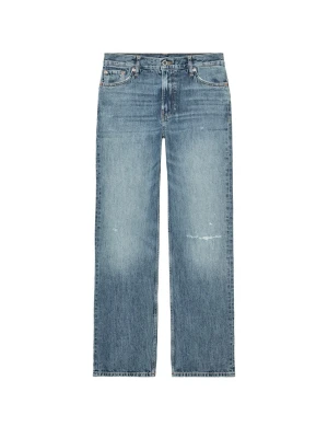 Blå raka jeans med vintage tvätt - Säljer ett par blå jeans med rak passform och vintage tvätt. Jeansen har fem fickor, mid waist och subtila slitningar framtill för en avslappnad look. Klassisk denim med knappgylf och bälteshällor. Perfekta till sneakers eller boots. Blivit ett litet hål nere vid foten.
