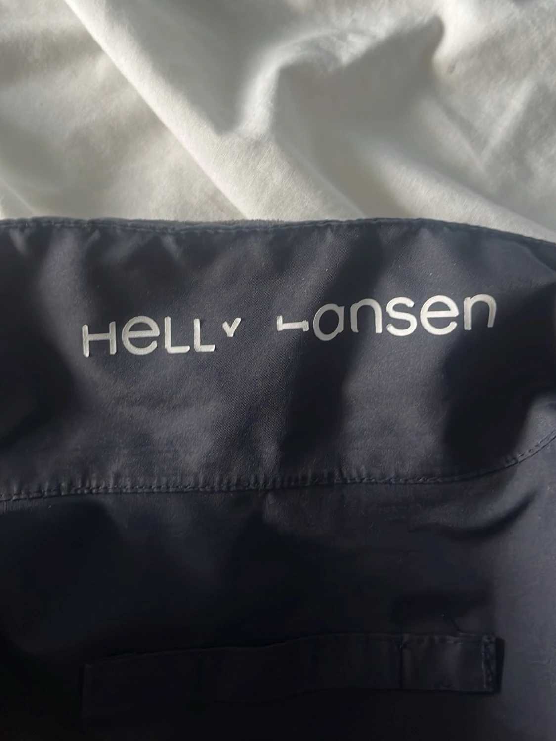 Marinblå vindjacka från Helly Hansen - 4