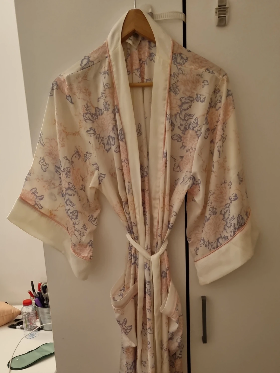 Blommig morgonrock från H&M M/L