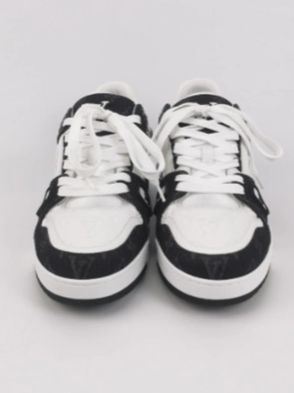 I found a pair of shoes that I hadn't used before while cleaning. - 2
