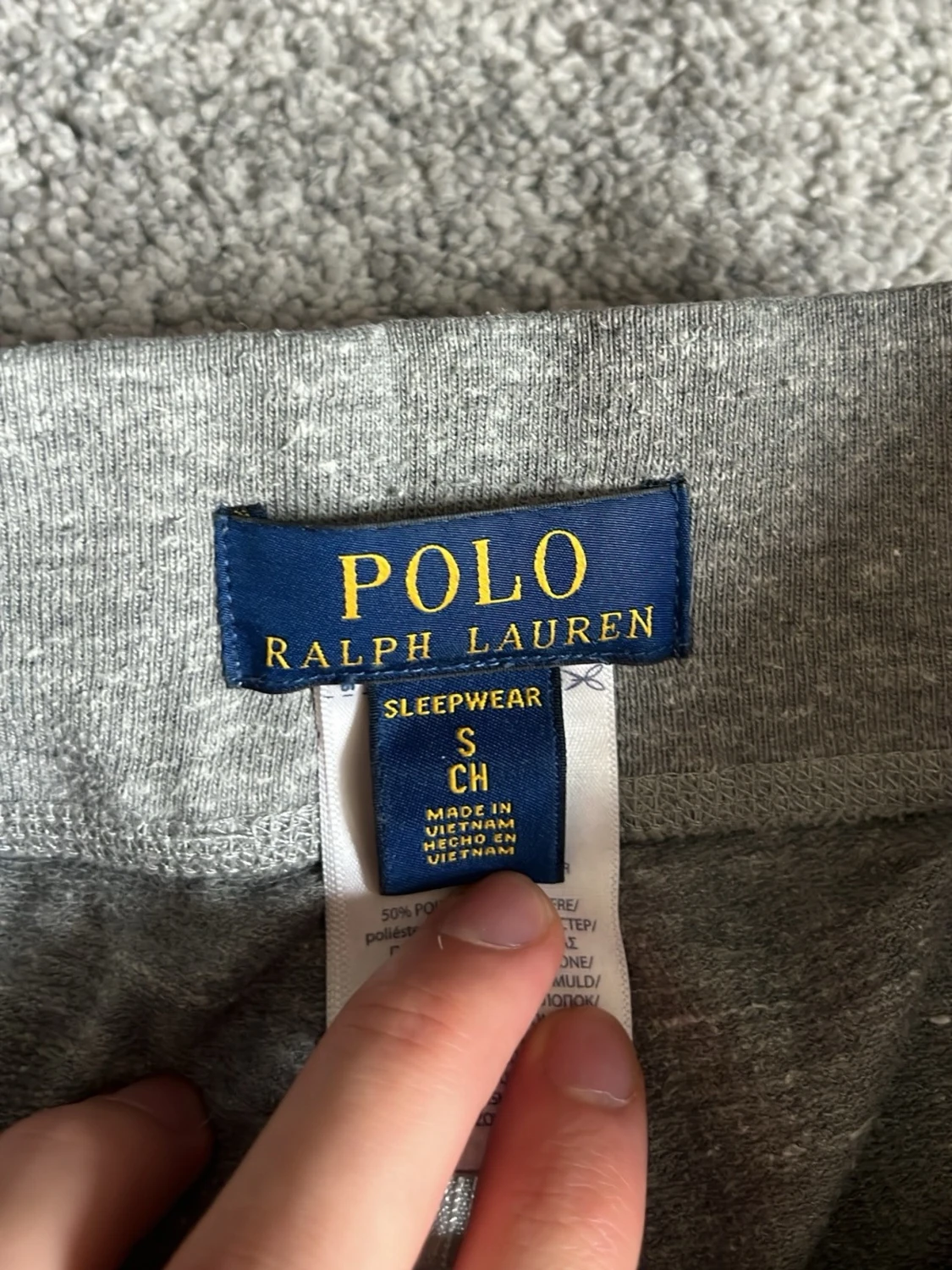 Grå shorts med snörning - 2