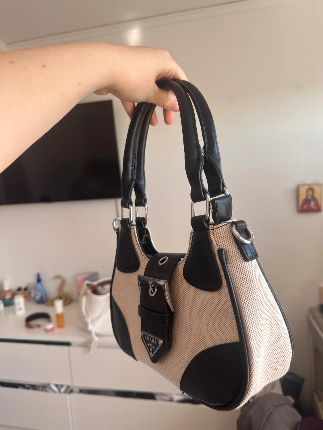 Beige och svart handväska  - 4