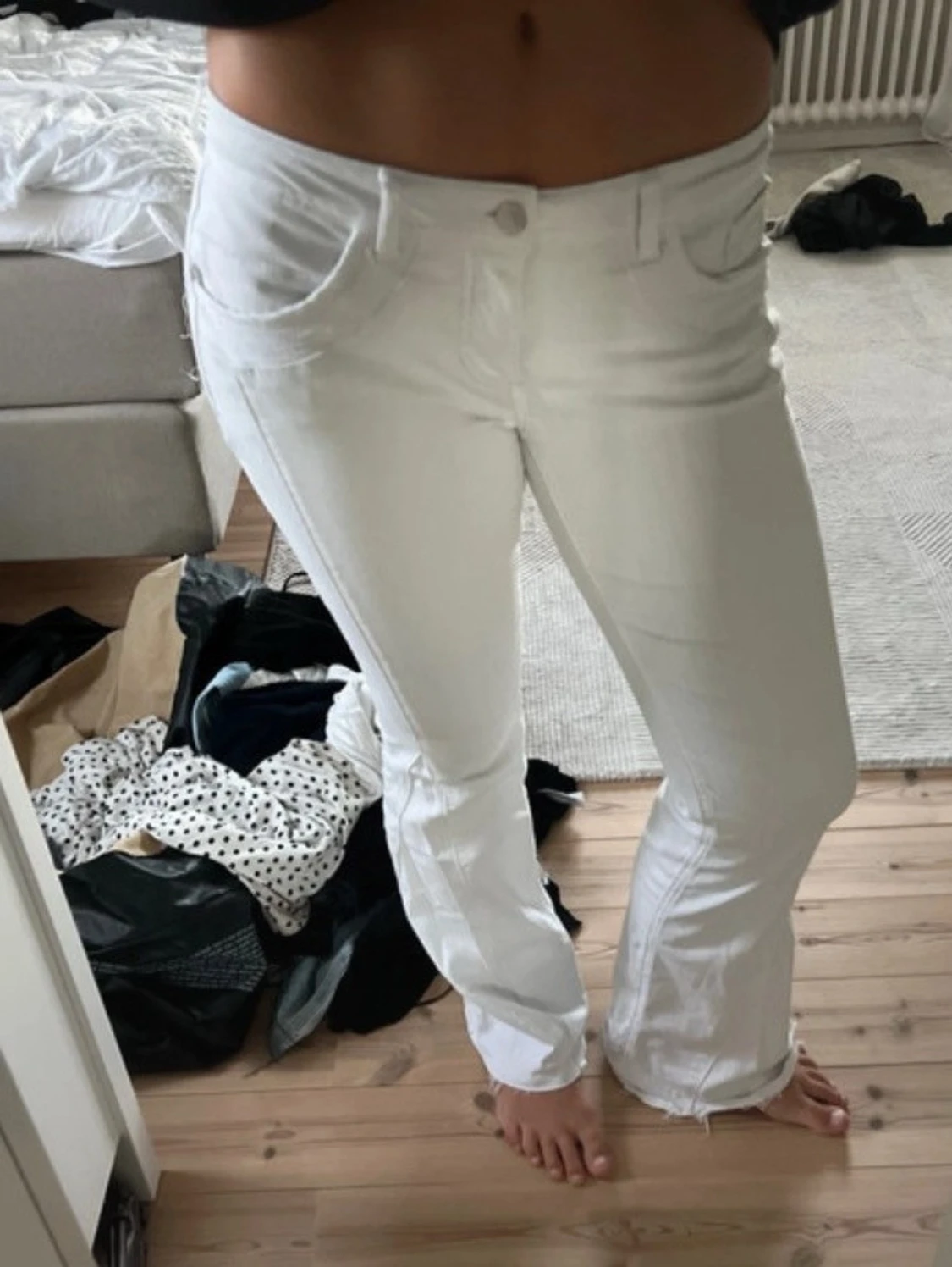 Vita lågmidjade Jeans