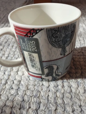 Muminmugg Vinterdvala Mumin  - Felfri mugg med etikett kvar. Säljer fler Muminmuggar så kika gärna på mina övriga annonser också. Packar mycket noggrant. 