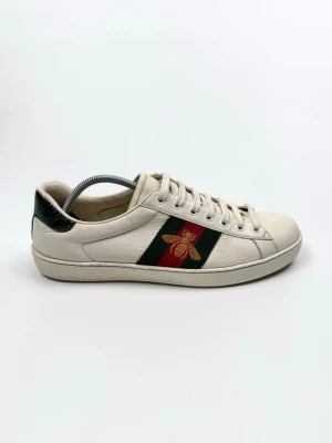 Gucci Ace Sneakers  - Gucci ace bee | Storlek UK 6 / 40 | Skick 8,5/10 | Nypris ca 7300kr | 100% autentiska |