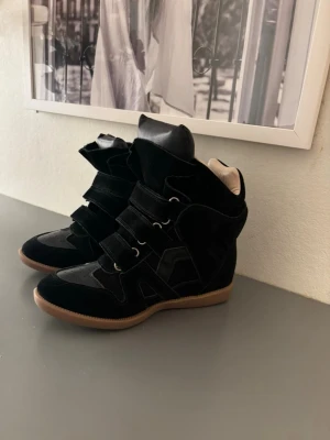 Isabel marant  - Hör av vid frågor!
