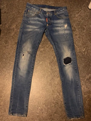 Dsquared jeans   - Dsquared jeans passar från 170-177cm
