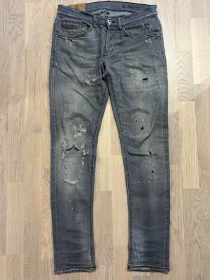 Dondup jeans - Dondup jeans | Modell: George | Storlek 32 | Bra skick 