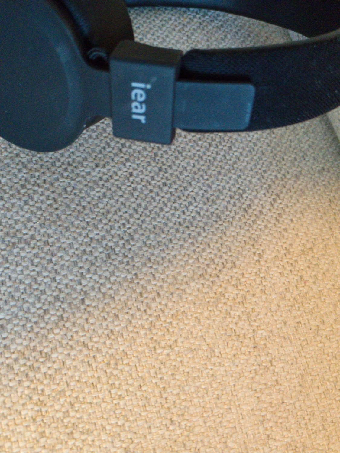 Svarta on-ear hörlurar från Iear - 1