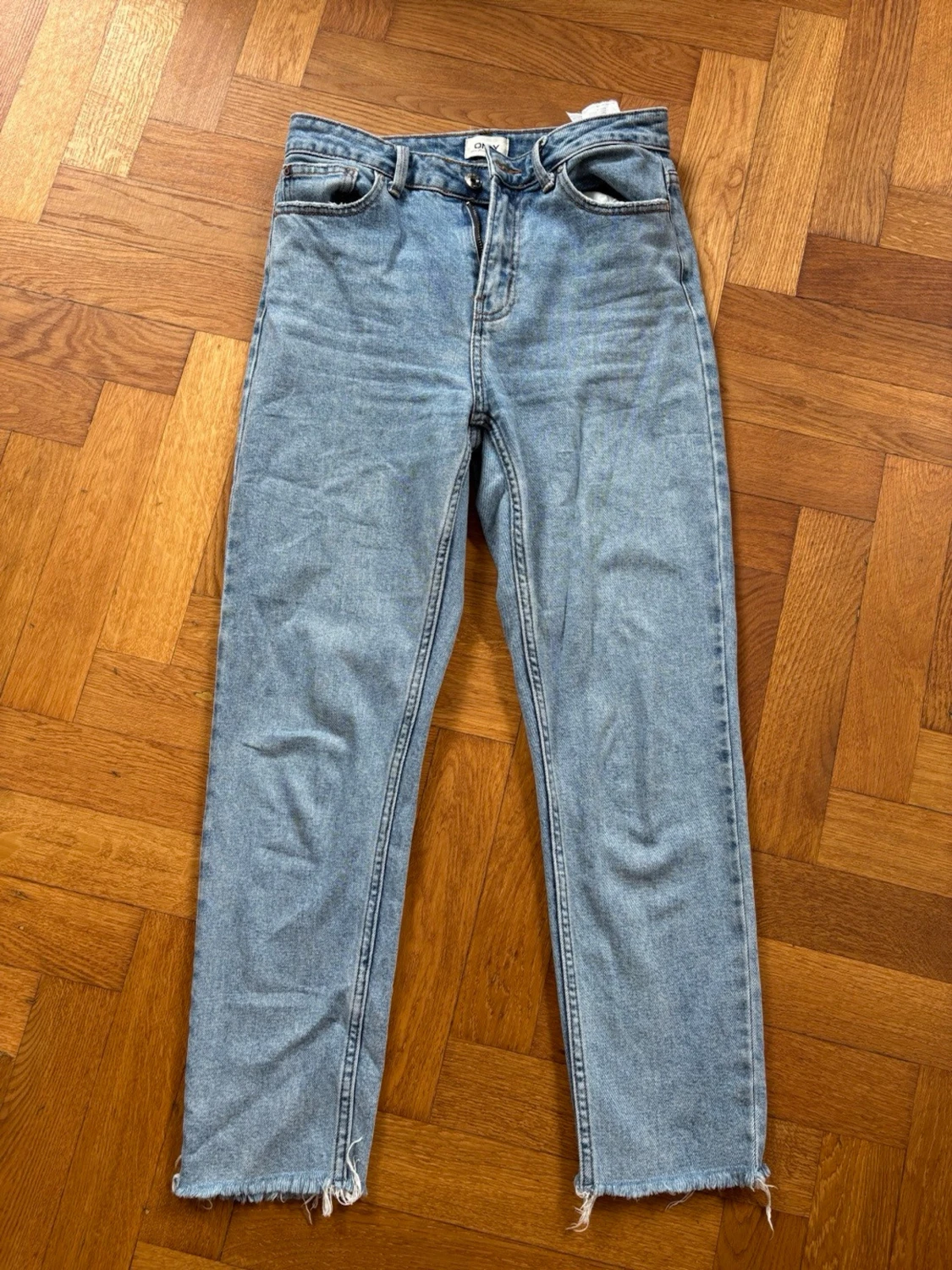 Blå raka jeans från ONLY