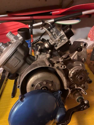 AM6 motor komplett - Komplett am6 motor. Ny kolv och topplock dig packningar