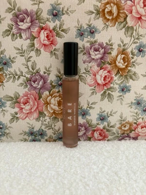 Victoria’s Secret BARE Sueded Vanilla - Kolla gärna in alla mina andra annonser 🌸