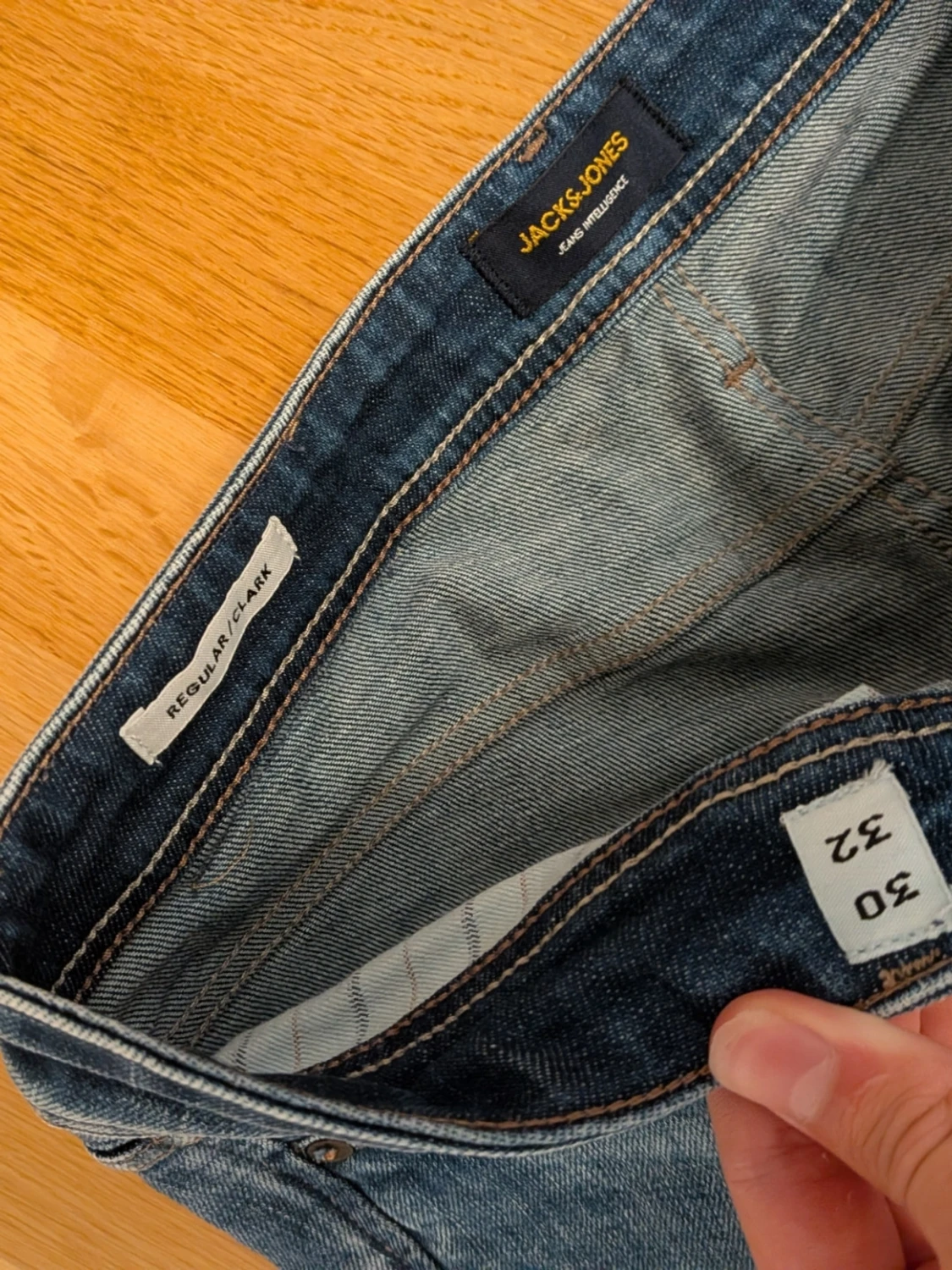 Snygga jack and jones jeans  - 1