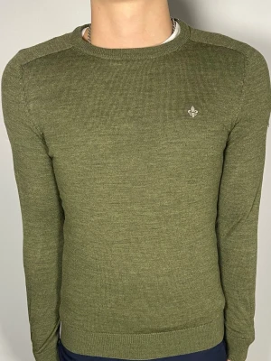 Morris merinoull tröja - 👕 Plagg: merinoull tröja                                                                 📏 Storlek: S                                                                🏷️ Märke/Modell: Morris                                           ✨ Skick: Fint skick                                                      💬 Vid frågor är det bara att skriva!                                                                                          🛍️ Gramenti