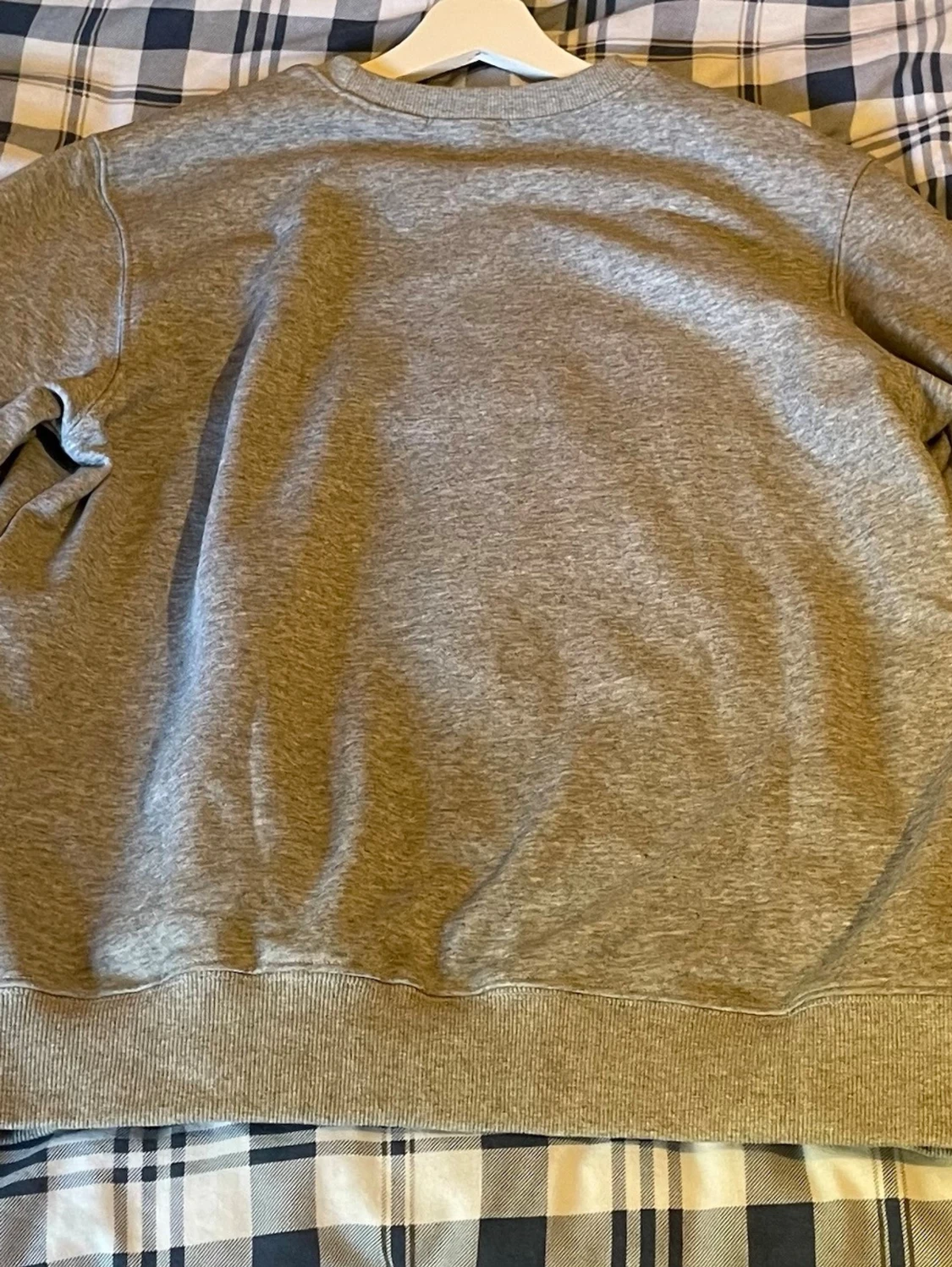 Grå basic sweatshirt - 1