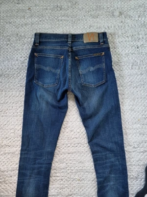 Nudie jeans  - Nytt skick aldrig använda.                   Hör av er vid funderingar.                Model: thight terry.