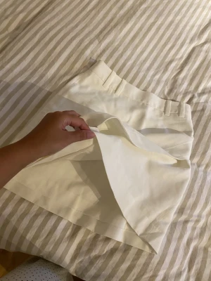 Omlott kjol twist and tango  - Säljer pågrund av att den inte kommit till användning det är en omlottkjol (inga shorts i) 